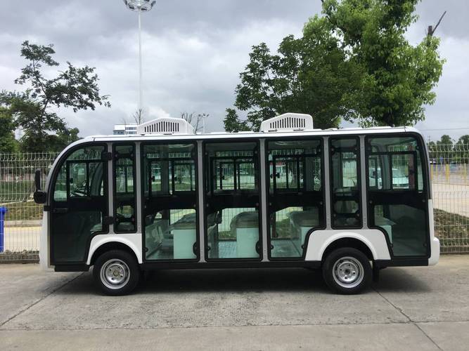 綠色出行，暢游天涯——三亞景區23座敞開式電動觀光車引領旅游新風尚